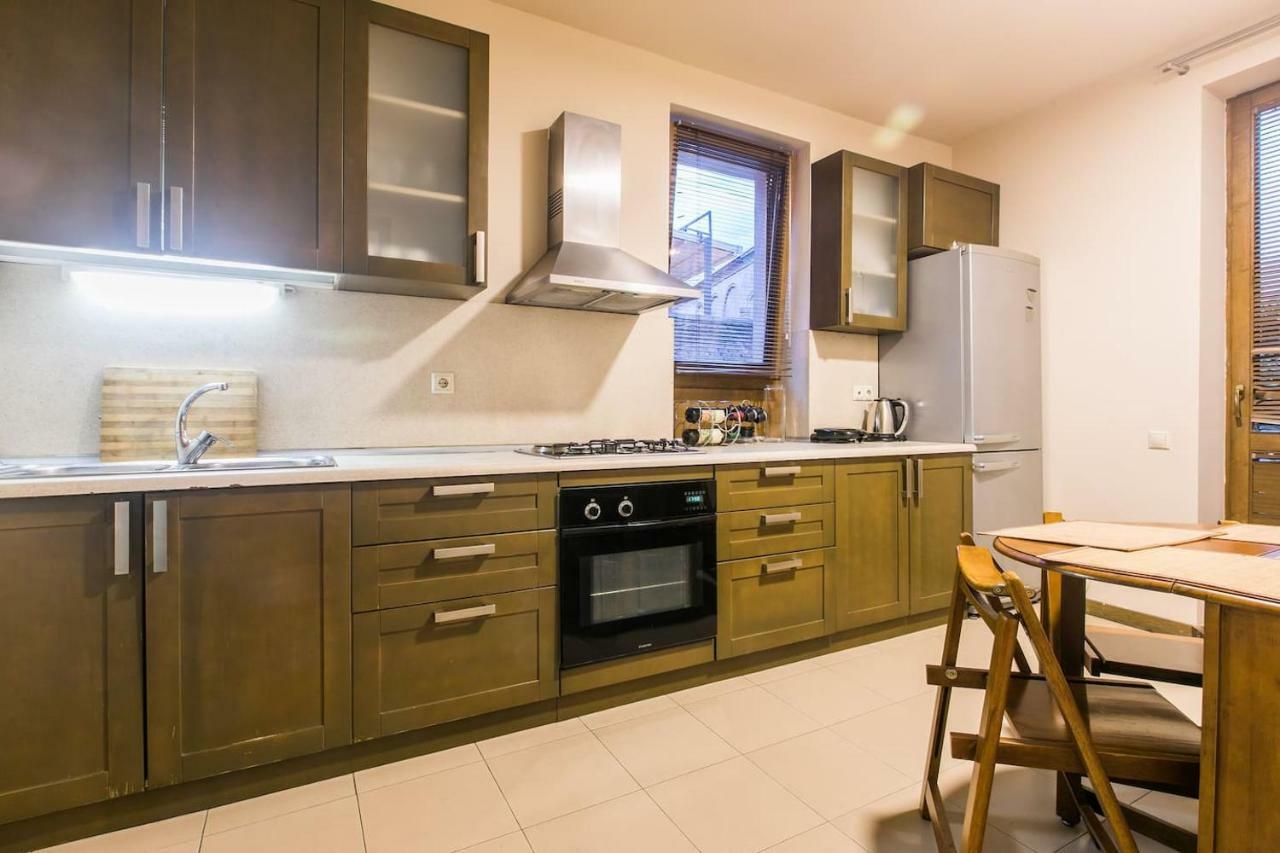 Proper Apartment - Duplex Home Tbilisi Eksteriør billede